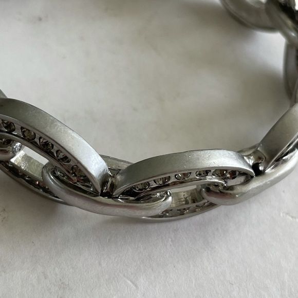 Silver link bracelet Rhinestones on each link beautiful heavy piece - Picture 3 of 4